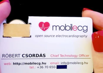 La carte de visite mobil qui fait un ecg