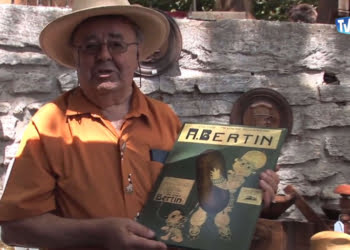 Armand Bertin, le doyen des brocanteurs de France à Barjac