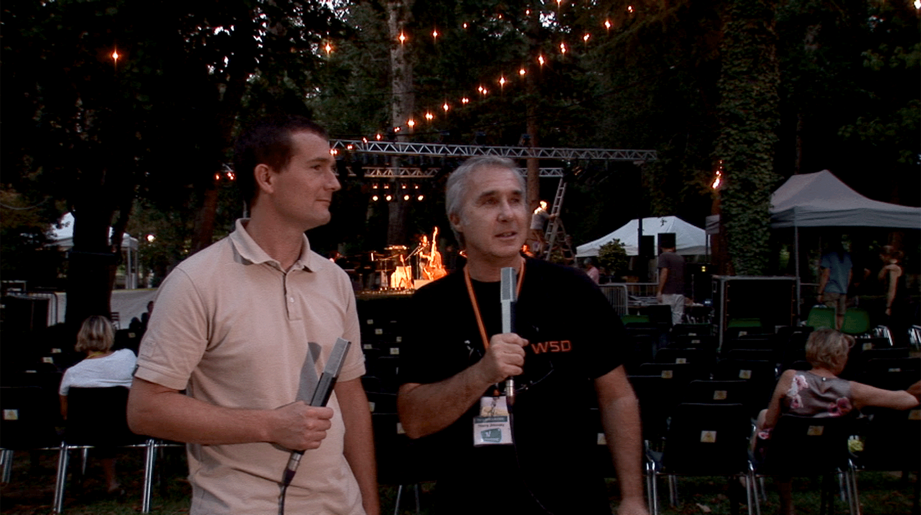 Interview de Fabrice Fenoy directeur artistique du festival 2012 d'un piano sous les arbres.
