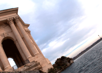 Brocante de qualité au Peyrou