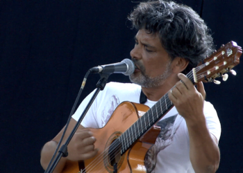 Sous le soleil de Bodega, un air de musique que l'on connait et que l'on sifflote facilement, à Sumène lors des Transes Cévenoles 2012