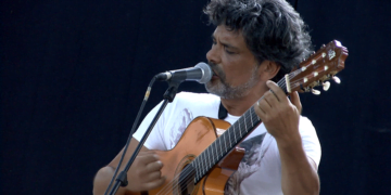 Sous le soleil de Bodega, un air de musique que l'on connait et que l'on sifflote facilement, à Sumène lors des Transes Cévenoles 2012