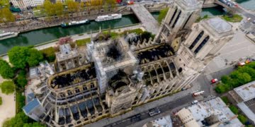 Notre-Dame de Paris vue par drone