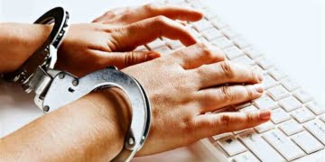 Liberté d'expression en danger : Les nouveaux censeurs arrivent